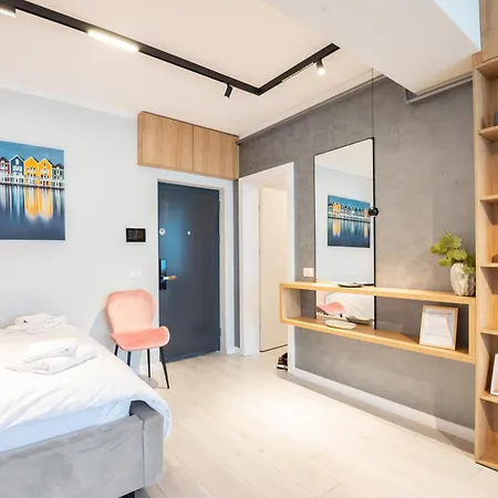 Apartament President 80 *