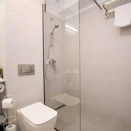 President 80 Apartmán Craiova